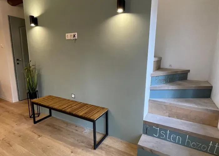 דירה Isteni 2 Akar 6-10 Fo